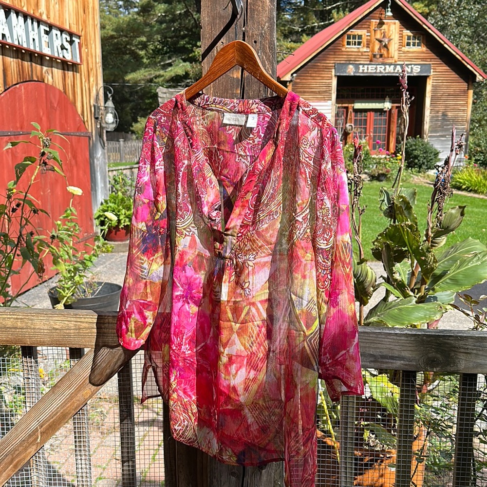 Beautiful multi color Chico top